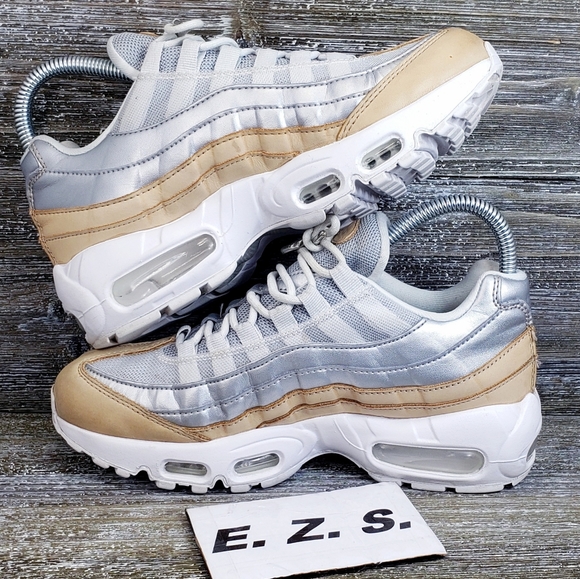 Nike Air Max 95 SE PRM Size 6.5 Women - Picture 4 of 12